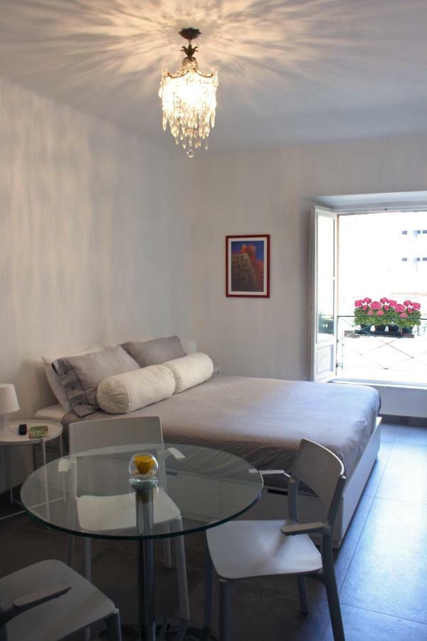 Villa La Marina Di Milano Exterior foto